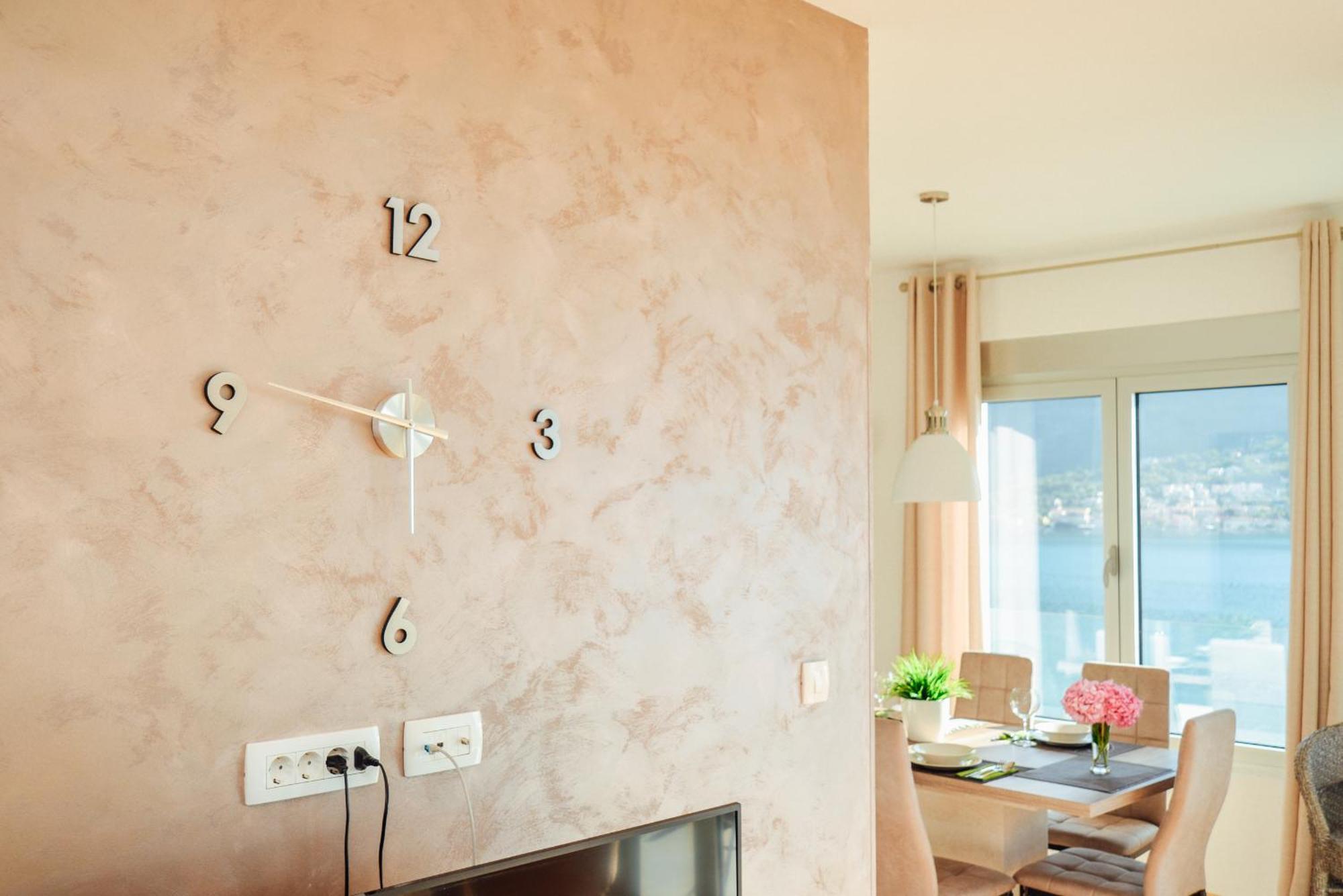 Sea View Apartment For 4 كوتور المظهر الخارجي الصورة